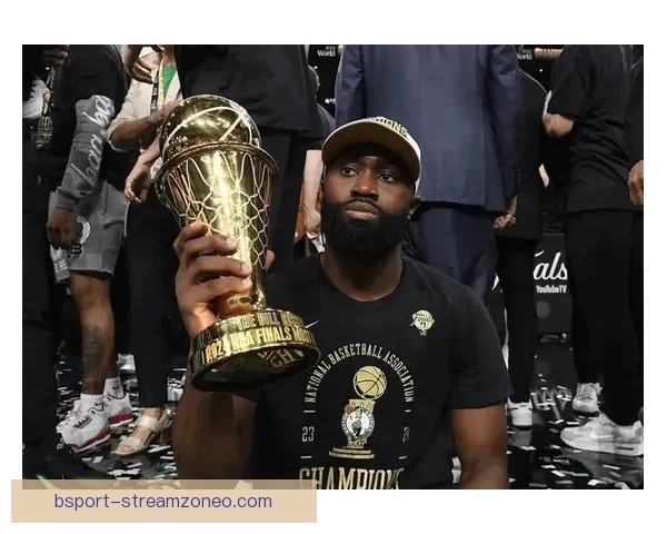 布朗赛季第33次得分30+平皮尔斯队史第5位置 称对战雷霆渴望胜利